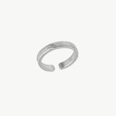 Textured Brilliance Hammered Silver Band Ring