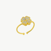 Four Leaves Clover Ring in Gold With White Gemstones