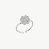 Four Leaves Clover Ring in Silver With White Gemstones
